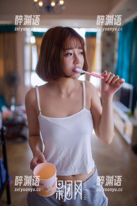 GIRLT果团网 - little贝壳喵的护士角色扮演，美图分享看过就只想说——够了，莫再纠结。