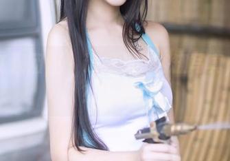 GIRLT果团网 – 通灵儿的浴缸写真，光线？没见过