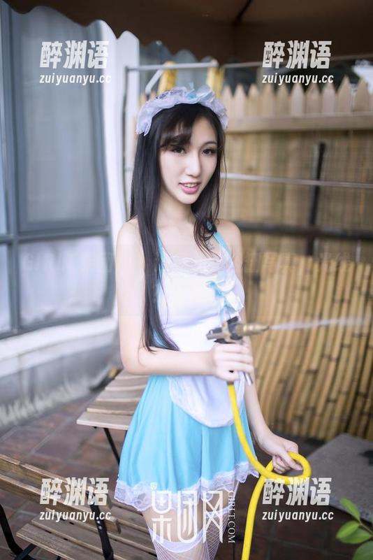 GIRLT果团网 - 通灵儿的浴缸写真，光线？没见过