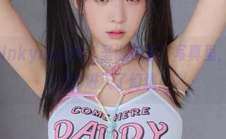 在Kang Inkyung的‘圣诞快乐’写真里,真以为自己也进入了幻境!