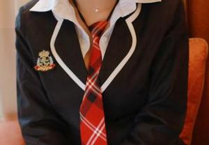 MFStar模范学院 – 小奶瓶呜呜私房里的黑色调调：总能找寻到那个糟糕却有趣的味道。