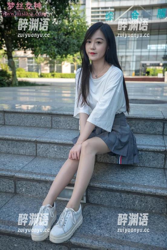 MSLASS梦丝女神 - 凌凌的脚丫在作品中静默绽放，能不爱吗？
