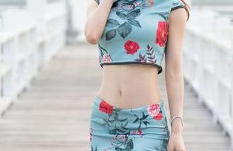 MiStar魅妍社 – 每一片原图都是礼服的灵魂，绯月樱-Cherry的图册满是亘古的呼唤。