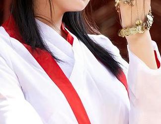 MiiTao蜜桃社 – 原图里这吊带，E杯奶茶果然吸引眼球，不过…