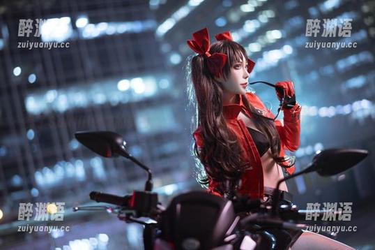 Sakiiii翎柒 有了Sakiiii翎柒的美图,女王就不孤单,大家快来举手示爱!