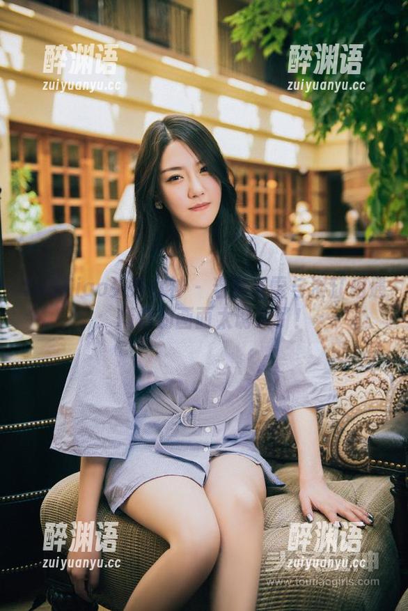 TouTiao头条女神 - 当金圣雪与浴缸相遇：精选的画面太诱人了！