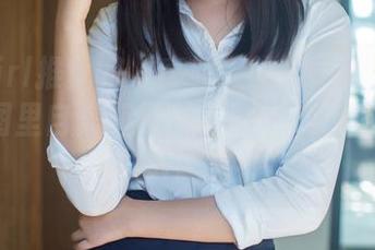 TuiGirl推女郎 – 高跟鞋的魔力：王明明在套图里自信得像在走T台，可惜我在旁边只敢喝奶茶！