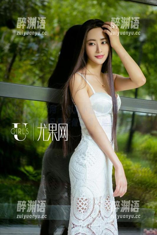 UGirls尤果网 - 高清小潘鼠的厨娘，厨房里不只是在做饭哦，哈哈。
