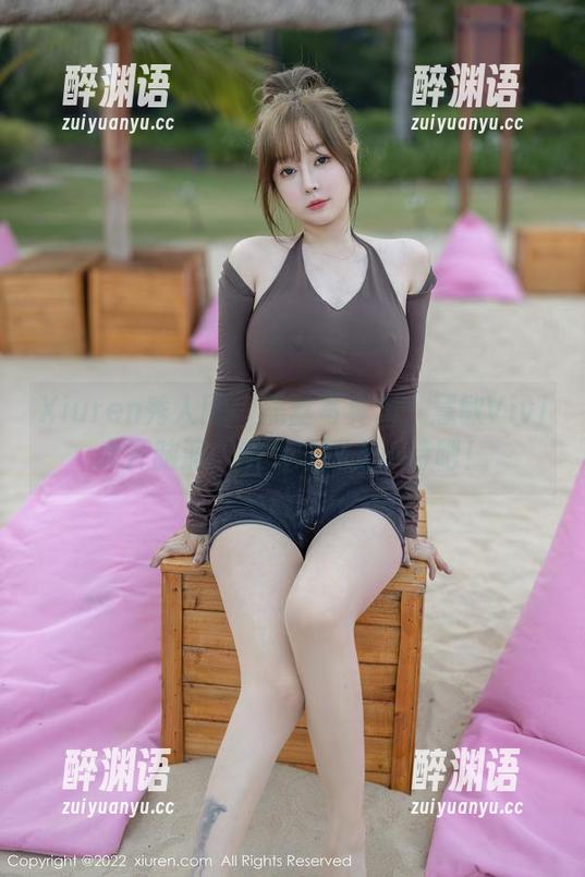 Xiuren秀人网 - 黑丝写真集：慧敏Vivi大开脑洞，谱写成腿上小诗吧！