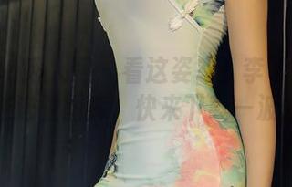 Xiuren秀人网 – 看这姿态！李可儿的学妹进驻图库，快来下载一波！