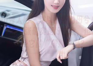 Xiuren秀人网 – 难以抗拒的田兮白美脚写真，下载一张确实是好主意，但是，要能承受它的“震撼”吗？