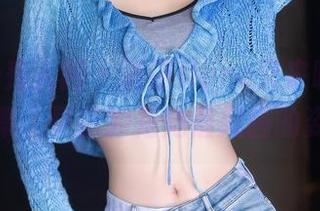 Xiuren秀人网 – 诺诺Nono又来啦，泳装写真集，更新的是她最风骚的姿势！