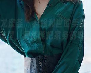 YouMi尤蜜荟 – 抖娘利世的美图更新：她的女仆造型，居然能把家务都变得萌萌哒！