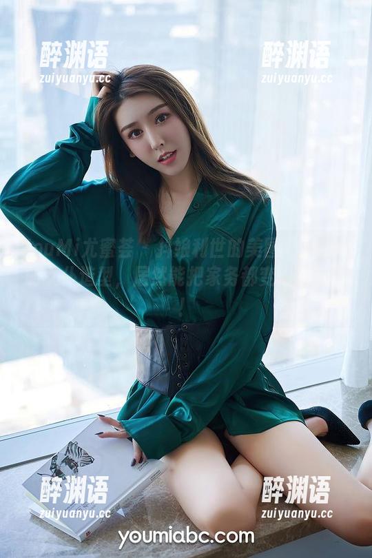 YouMi尤蜜荟 - 抖娘利世的美图更新：她的女仆造型，居然能把家务都变得萌萌哒！