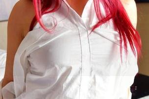 pans – 免费啊，居然还看到小青的礼服套图，内心小剧场一秒开启！