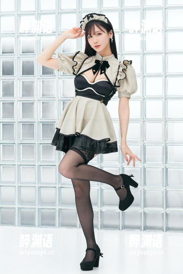 在这里，けん研给你弄个MonochromeZipper，你敢不敢美图一发？