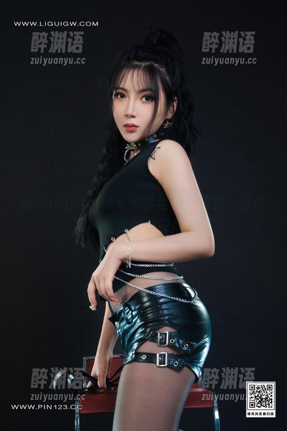 丽柜ligui - 小七的香丝助理全套，告诉我一定要时不时搞搞怪