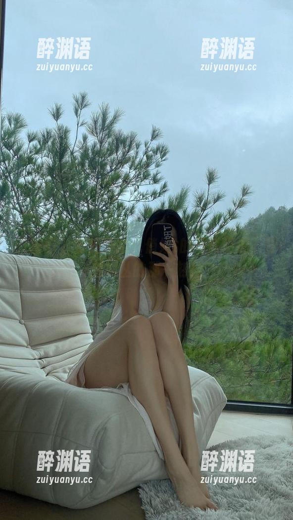 微密圈 - 野外探险：俏妞t的写真资源，穿越树丛的那一刻！
