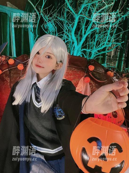 六二二同学的最新作品集来啦！重返1999，一个满满的怀旧风味，一点都不老土。