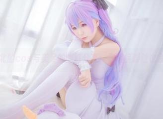 关于北之北的cos与美足的幽默分享：你相信脚趾也会变潮吗？