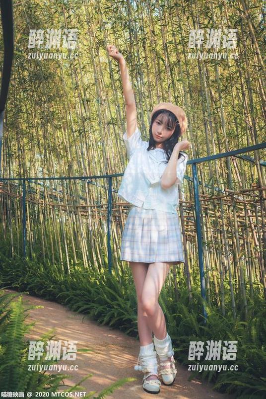 新鲜出炉的套图，喵糖映画又爆出宅家妹妹的“买菜”穿搭！我是不是该努力了？