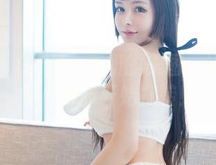 嗲囡囡 – Celina青妍的美图：让我心中的小秘书开始打转！