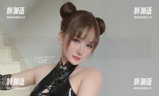 分享原图：夏鸽鸽不想起床的自拍，一言不合就给你个“俏皮”Pose！