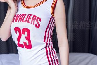 头条女神 – 游走于水面：潘朵拉全套泳池下载，水花四溅