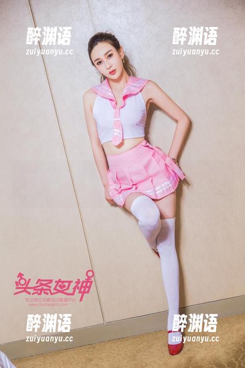头条女神 - 火儿的全套婚纱，不婚也能美得恰到好处