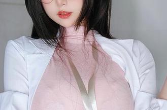 听说女主K的粉色套图是最新爆款，快来定制你的花花世界