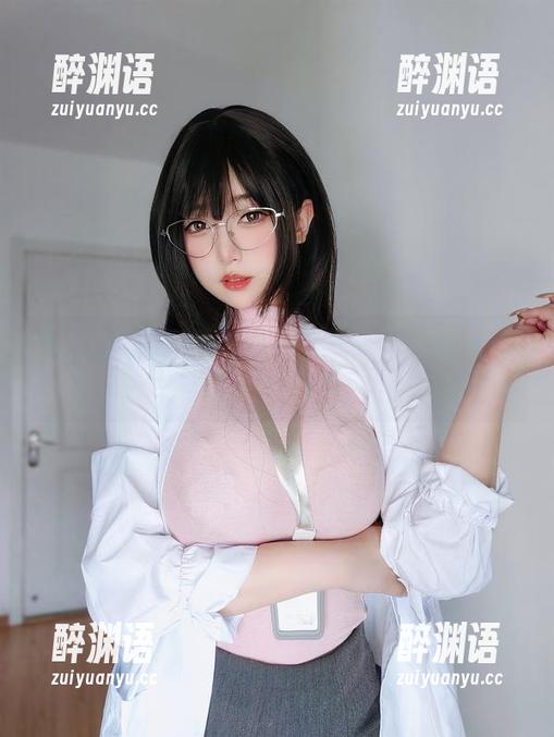 听说女主K的粉色套图是最新爆款，快来定制你的花花世界