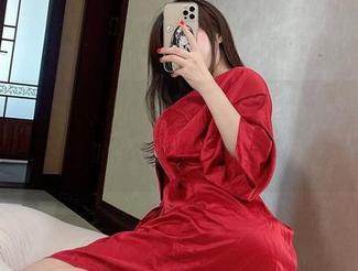 微密圈 – 原图赏析！奶宝妹纸的长腿，夹着“修长”的标签准没错。