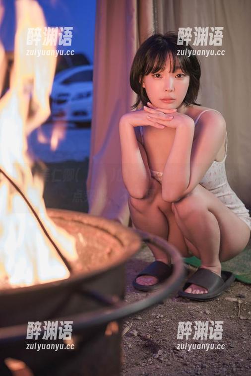 看着姜仁卿(강인경)的写真，默默许愿，快点来吧，不要再等！