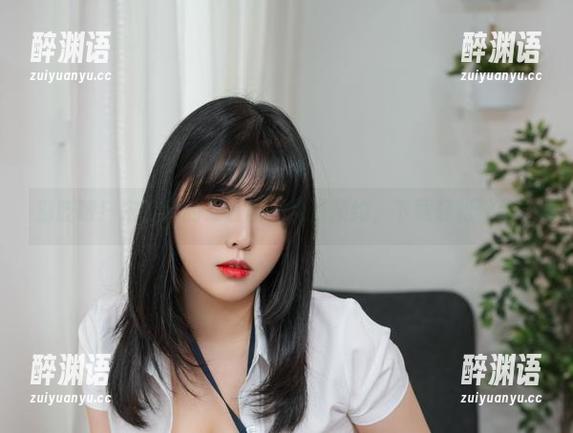 别眨眼！宋哈娜的夏日图像免费预约，下载轻松做到！