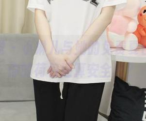 小众视觉 – 小琳儿与她的免费夏日图册，你的荷包还算安全吧？