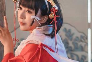 高能！小容仔咕咕咕w巫女系列：看她高清套图前，恶灵们肯定得擦擦汗。