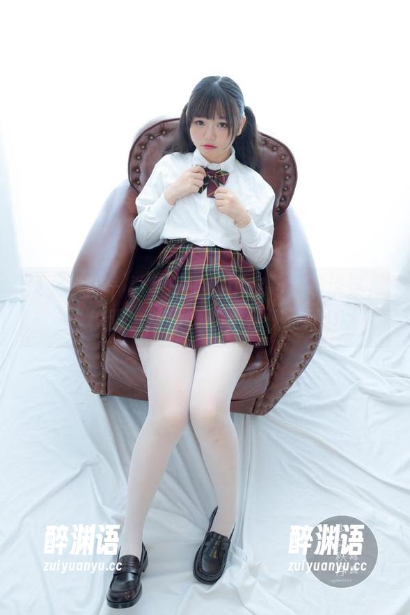 少女秩序 - 看着千澄的jk定制，听说这是“校服也能撩”的绝佳例子啊！
