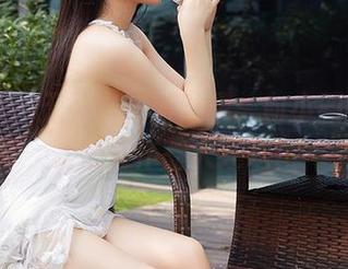 尤蜜荟 – 无圣光的游泳圈：向小圆的薄荷蓝之夏作品大狂欢！