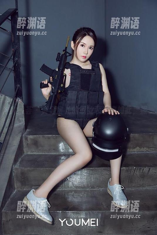 尤蜜荟 - 黄金宝儿的职业装原来如此，照片送你别嫌弃！