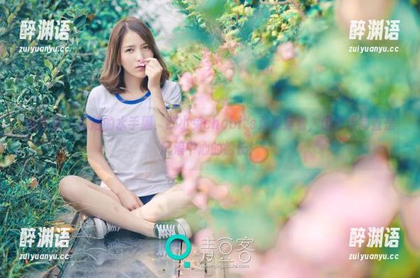 推女神 - 私拍的水手服，歆小兔chobits艰难穿着，但效果简直是风浪中心的船长！