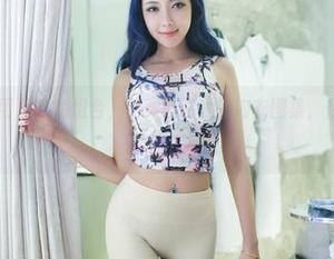 推女郎 – 不可思议的组合，何奕恋和她的内衣图集，你会愿意分享吗？