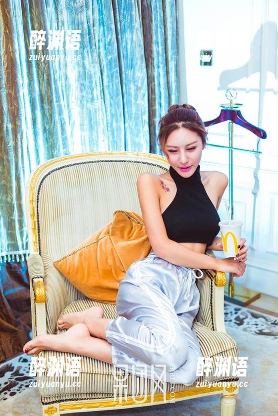 果团网HD图集：甜心萝莉的萌态，看了可能要遭受非议。