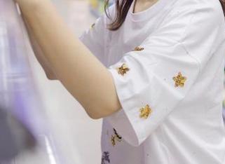 梦丝女神 – 袜子不需奢侈，乔儿的棉袜资源让你舒适作为赢家！