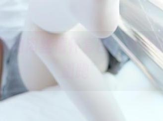 在你面前的肉丝情怀套图，森萝财团说“别跑”