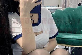 微密圈 – 汤圆可甜了带你领略旗袍全集，下载吧，不过要小心别掉进画中！
