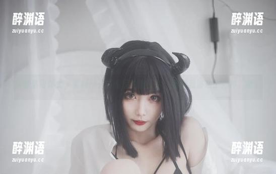 从静坐到体式，清颜颜子的私房瑜伽图片，看的我波动了心神，哈。