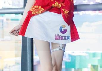 王羽杉的JK樱花，套图览废光，好像还没有把圣光请来呀。
