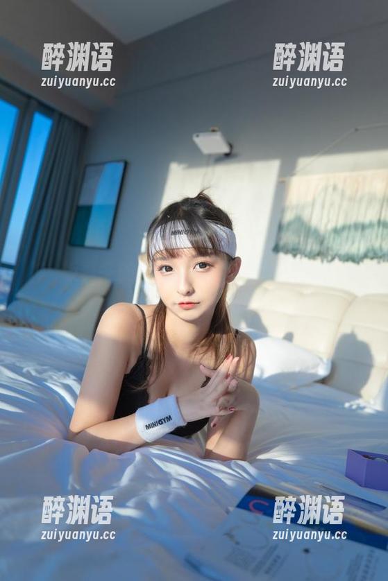 神楽坂真冬的白丝胡桃，最新写真竟然如此令人意外……