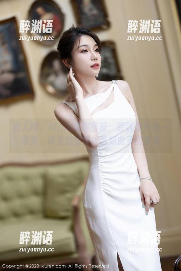 秀人网 - Mina米娜图册：原以为只是一双脚，却没想到碰撞出如此多的想象