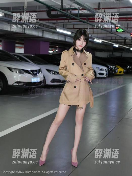 秀人网 - 更新警告！laura阿姣的新图集，让你对“清纯”有新的联想。